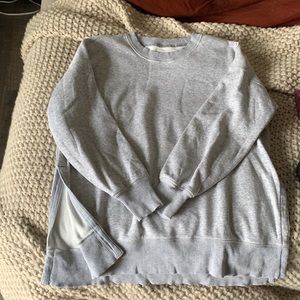 Aerie Grey Crew Neck Sweatshirt with side openings - Sz XS